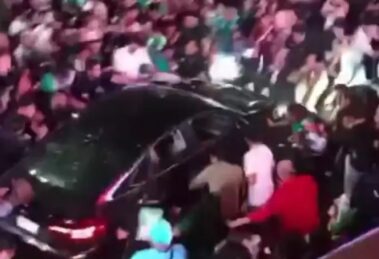 Motorista atropela multidão em festa da Copa no México e deixa 17 feridos