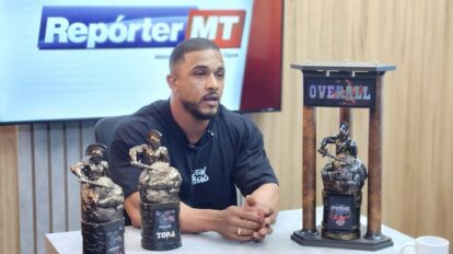 Leandro Nascimento esclarece que musculação não altera volume nem levanta seios femininos