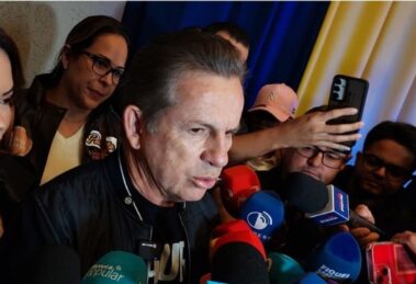 Mauro Mendes denuncia armação política e aponta estrutura organizada de fake news contra ele